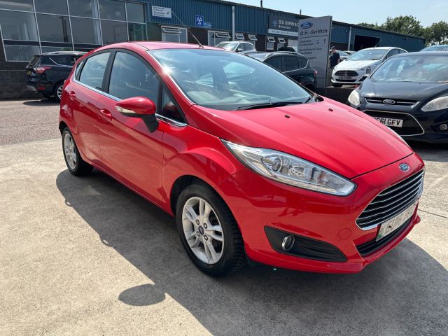 2016 (16) Ford Fiesta 1.25 Zetec Hatchback 5dr Petrol Manual Euro 6 (82 ps) (M13104)